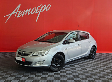 Opel Astra, J 2010