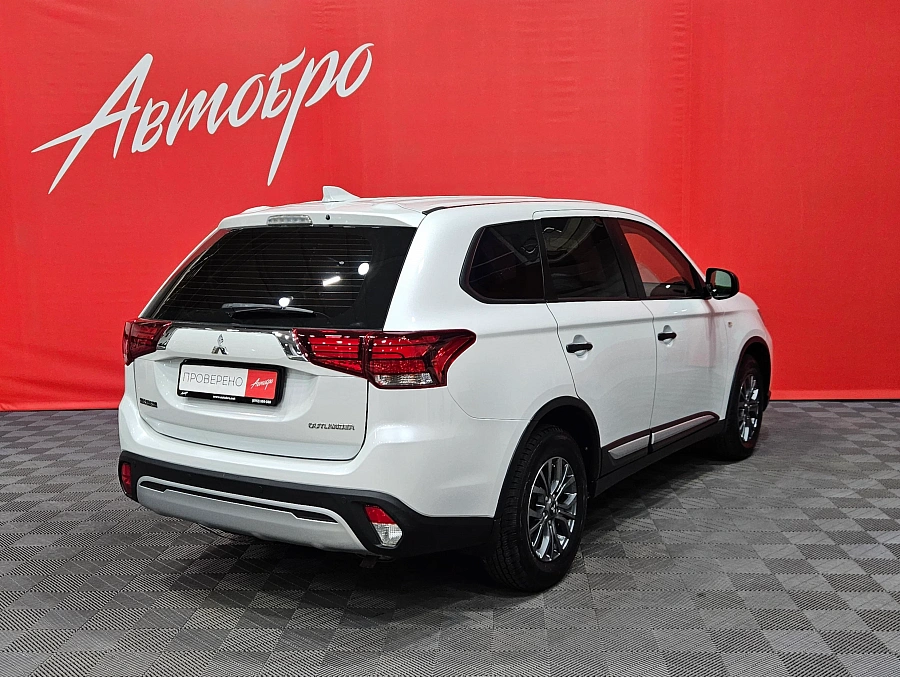 Mitsubishi Outlander, III Рестайлинг 3 2019