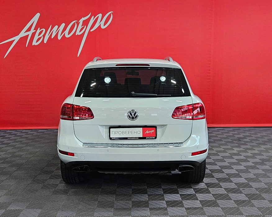 Volkswagen Touareg, II 2013