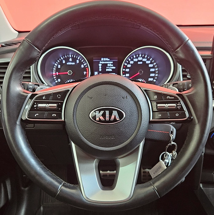 Kia Ceed, III 2021