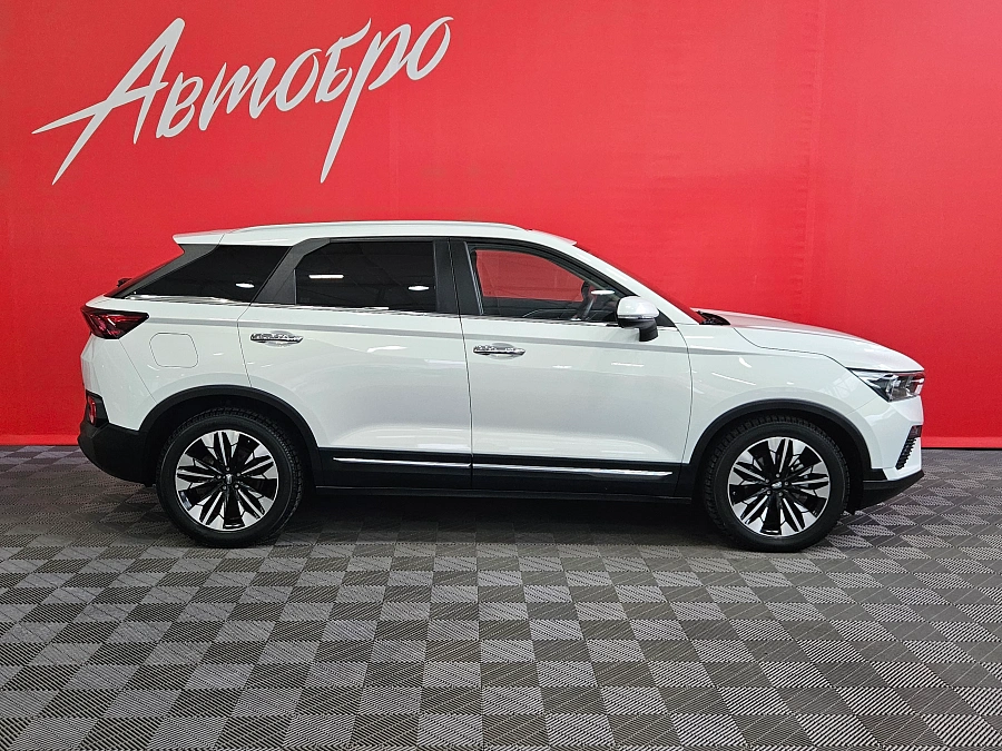 FAW Bestune T77, I 2022
