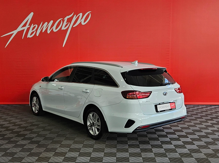 Kia Ceed, III 2021