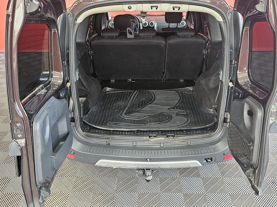 Lada (ВАЗ) Largus, I 2018