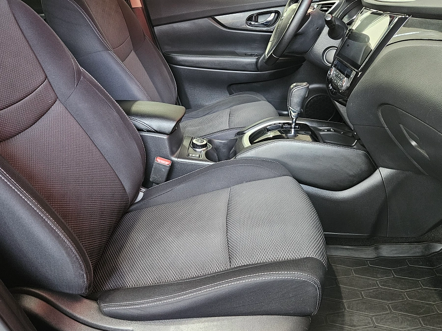 Nissan X-Trail, III 2018