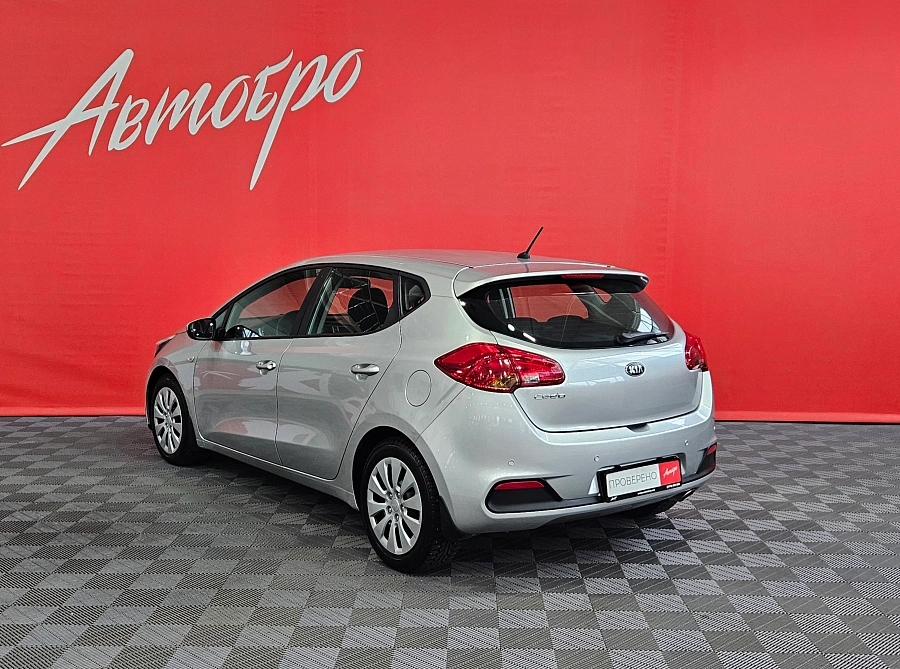 Kia Ceed, II 2013