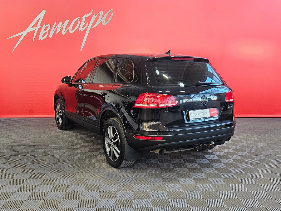 Volkswagen Touareg, II 2010
