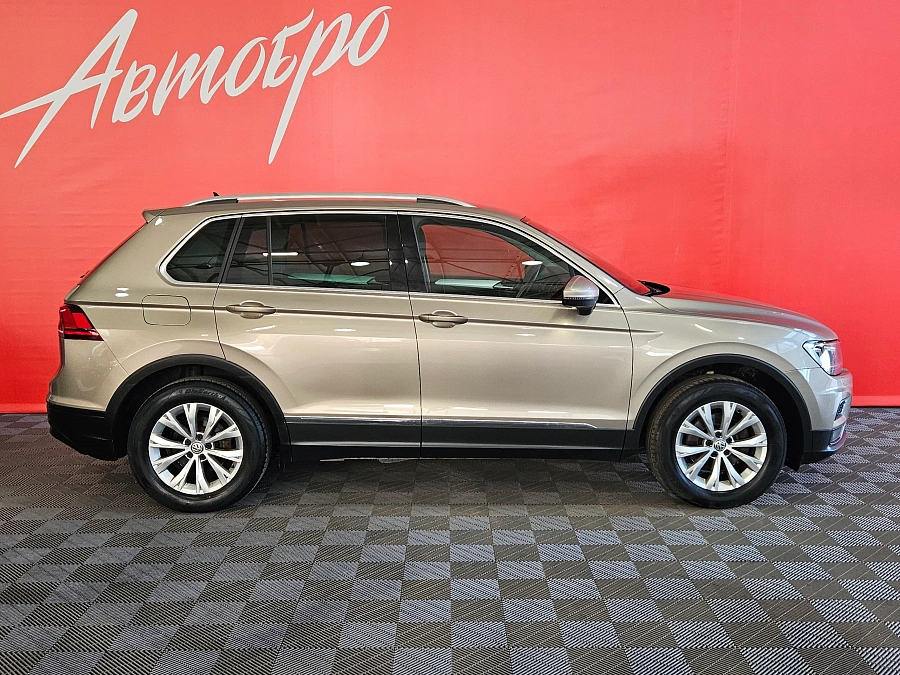 Volkswagen Tiguan, II 2018