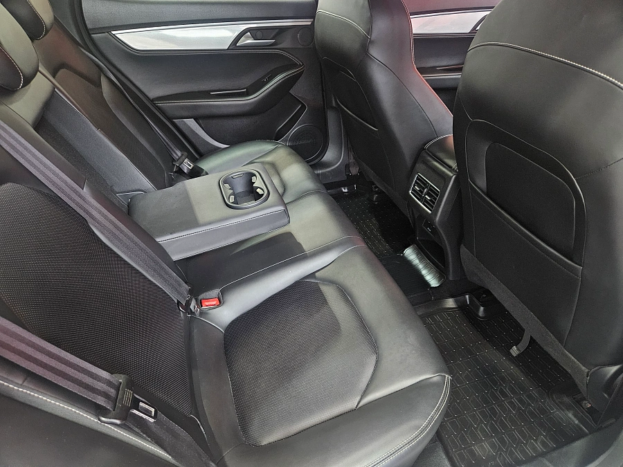 JAC J7, I 2023