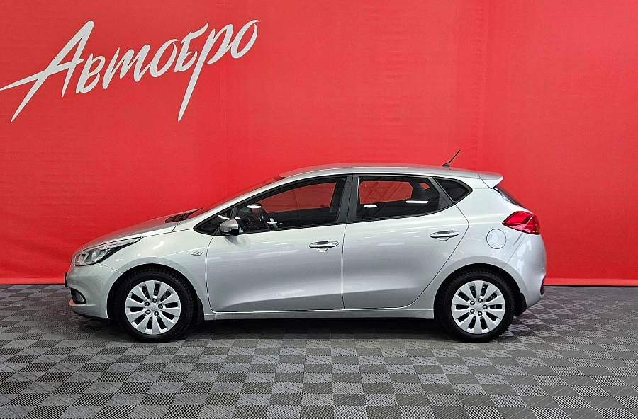 Kia Ceed, II 2013