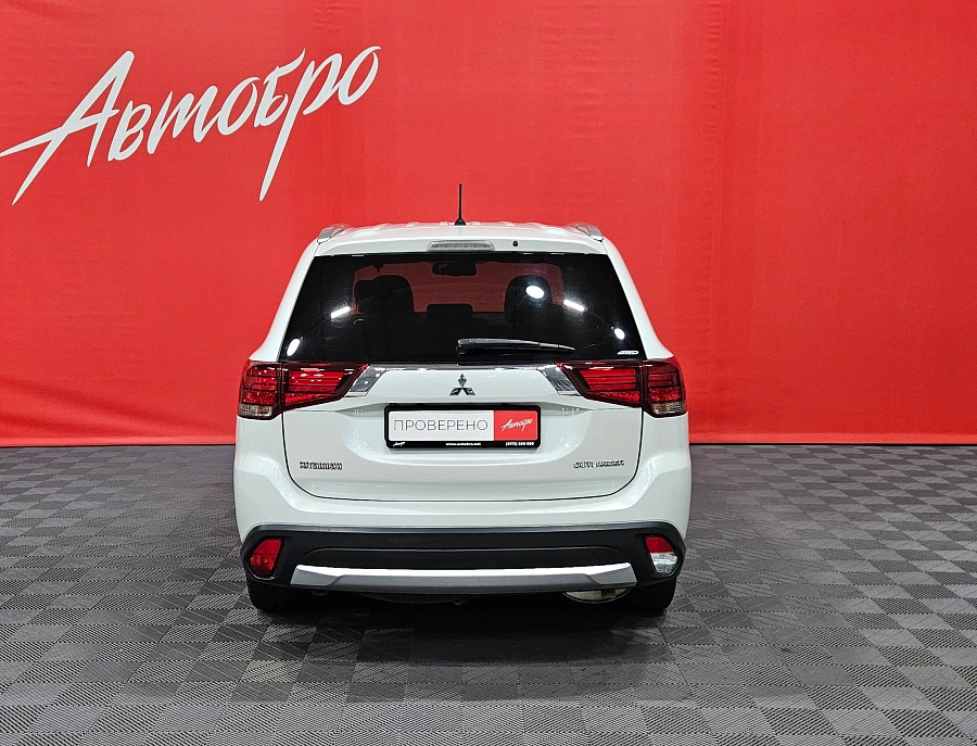 Mitsubishi Outlander, III Рестайлинг 2 2015