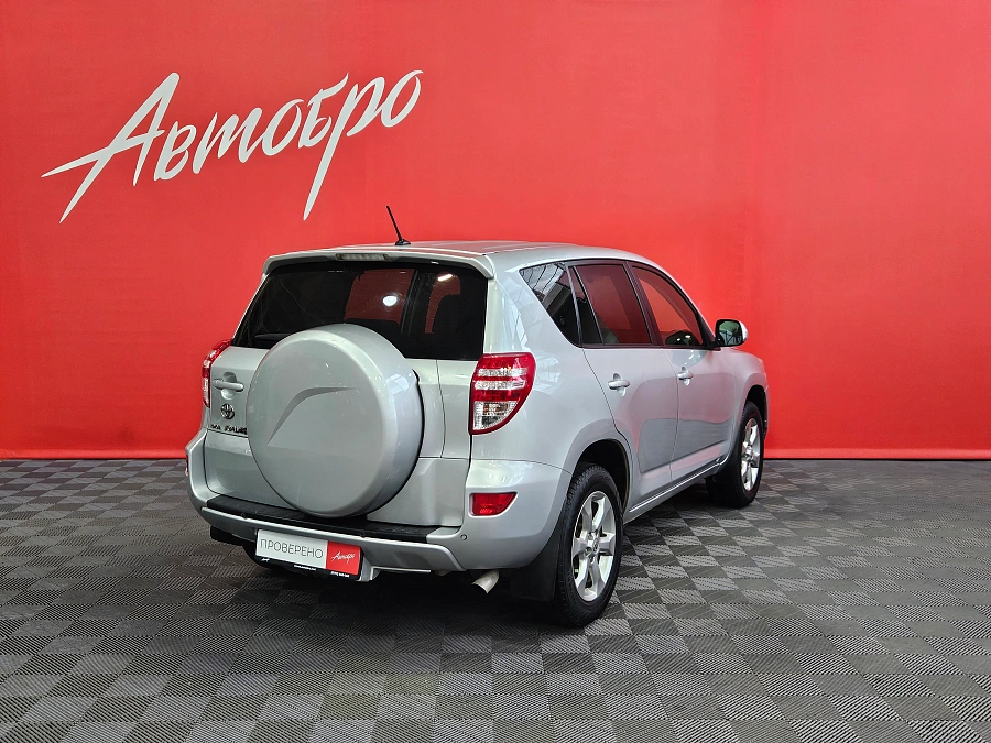 Toyota RAV4, III (XA30) 2010