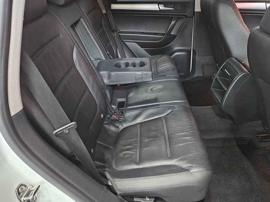 Volkswagen Touareg, II 2013
