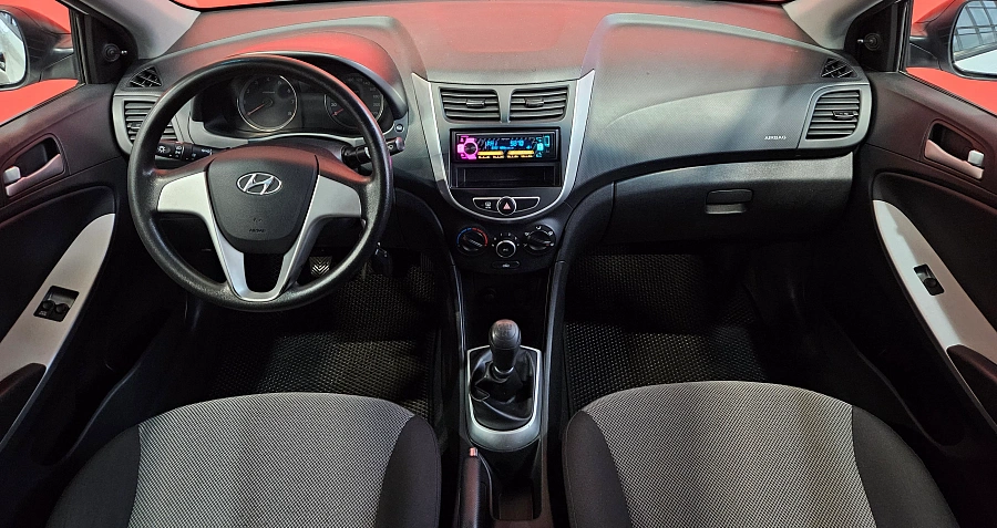 Hyundai Solaris, I 2013