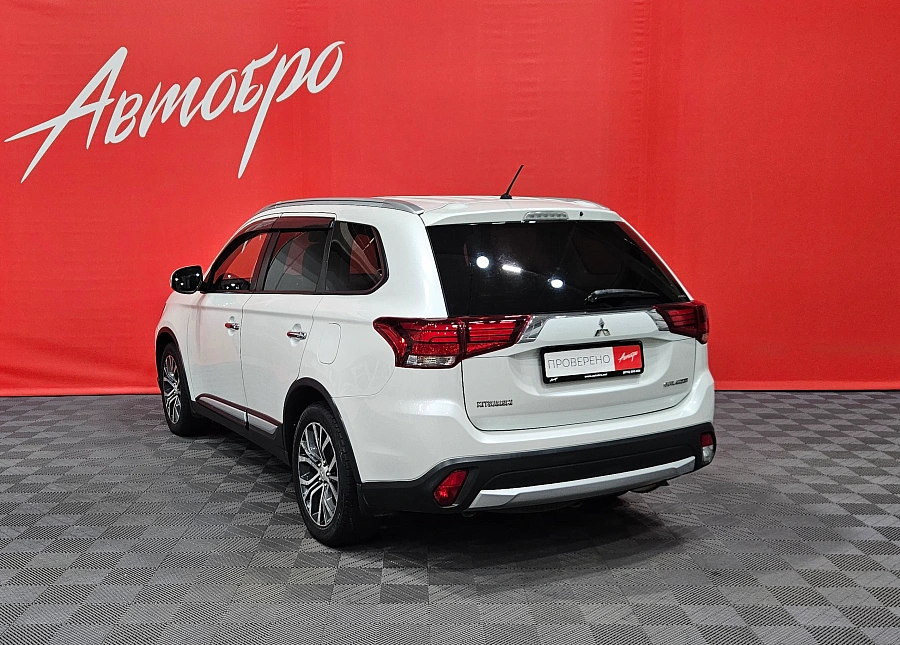 Mitsubishi Outlander, III Рестайлинг 2 2015