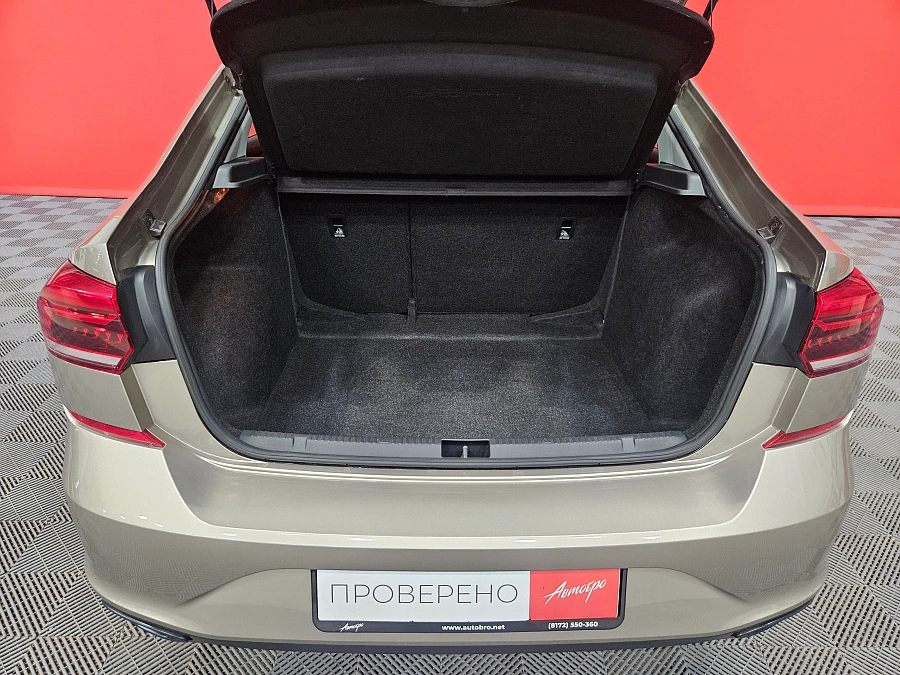 Volkswagen Polo, VI 2020