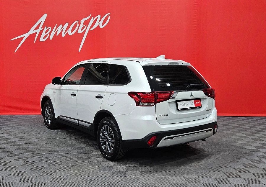 Mitsubishi Outlander, III Рестайлинг 3 2019