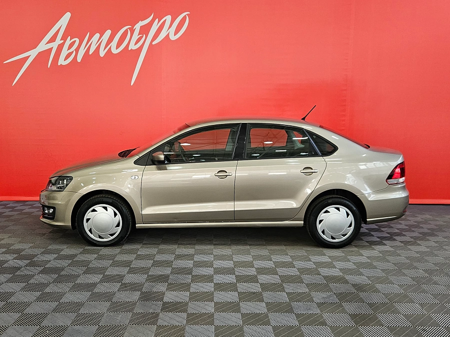 Volkswagen Polo, V Рестайлинг 2015