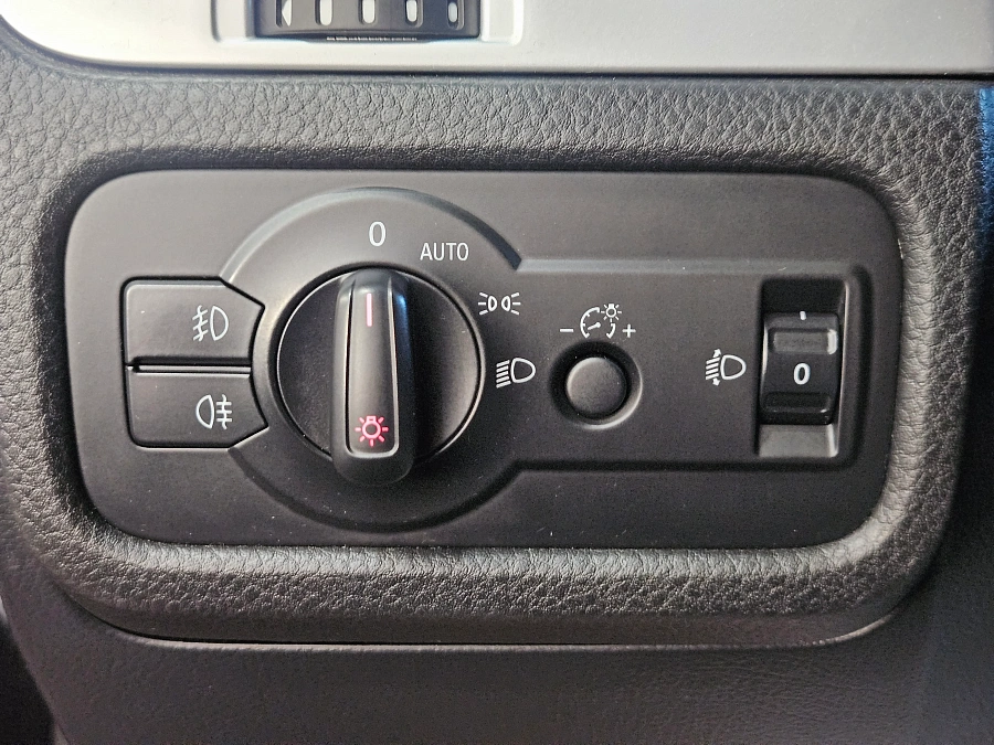 Volkswagen Touareg, II 2010