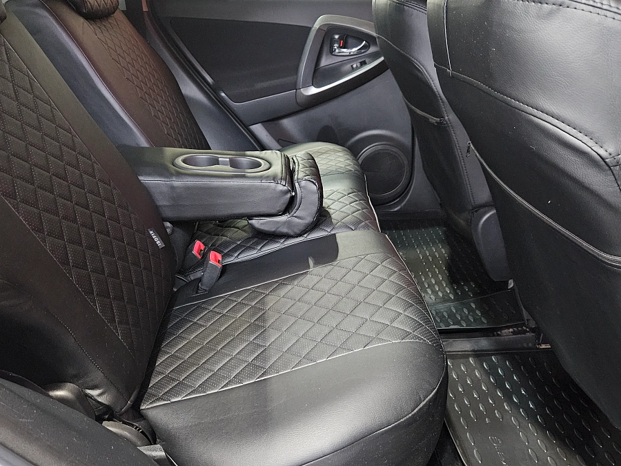 Toyota RAV4, III (XA30) 2010
