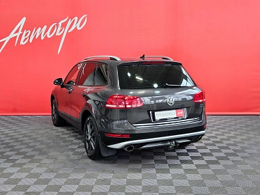 Volkswagen Touareg, II 2011