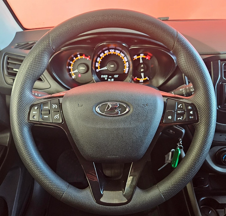 Lada (ВАЗ) Vesta, I 2021