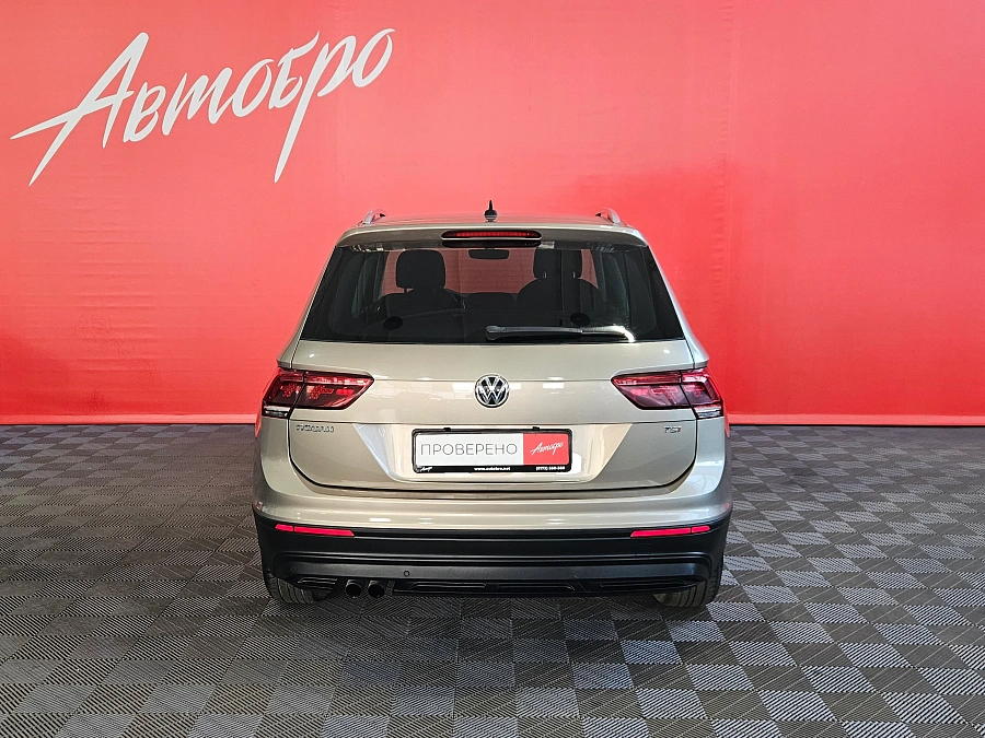 Volkswagen Tiguan, II 2018