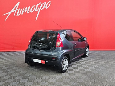 Peugeot 107, I 2007