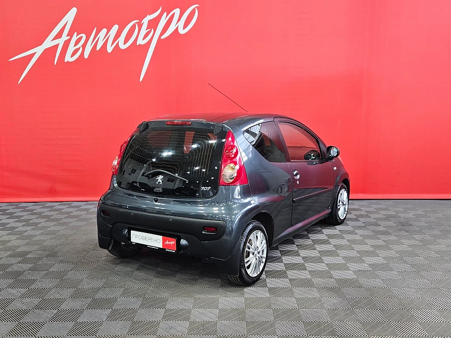 Peugeot 107, I 2007