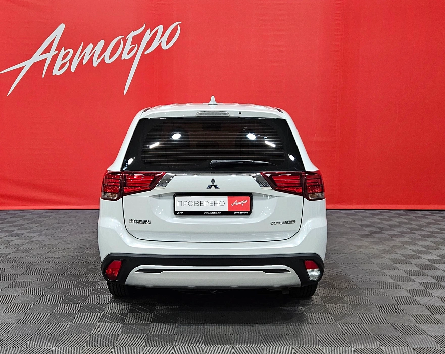 Mitsubishi Outlander, III Рестайлинг 3 2019