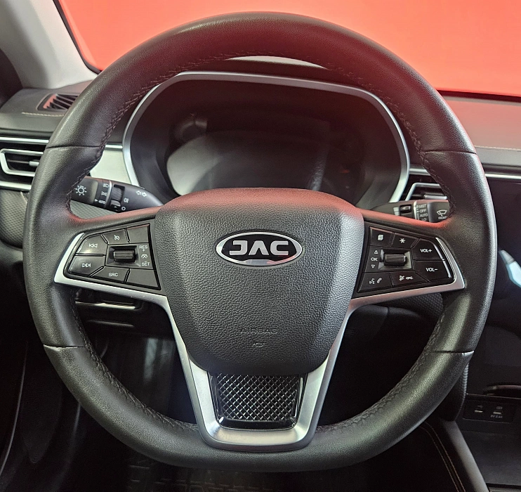 JAC J7, I 2023