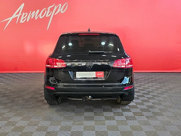 Volkswagen Touareg, II 2010
