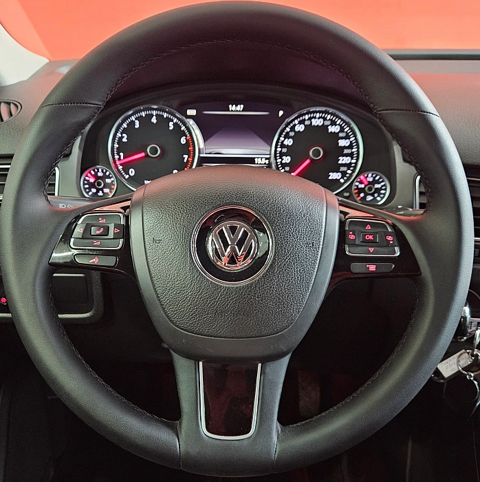 Volkswagen Touareg, II 2013