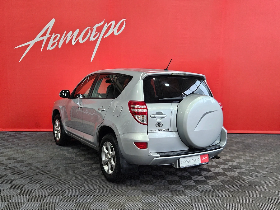 Toyota RAV4, III (XA30) 2010