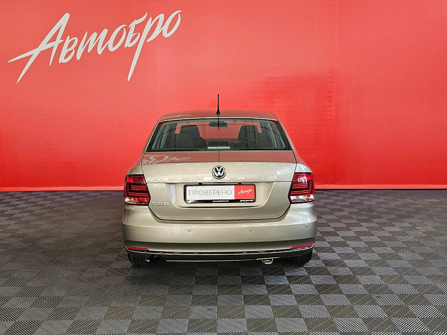 Volkswagen Polo, V Рестайлинг 2015