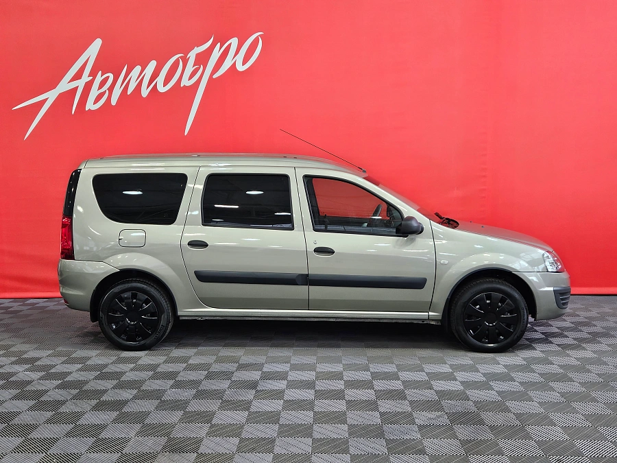 Lada (ВАЗ) Largus, I 2015