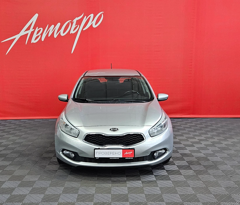 Kia Ceed, II 2013