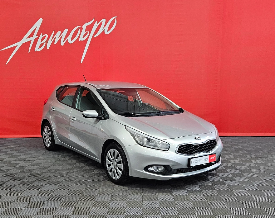Kia Ceed, II 2013