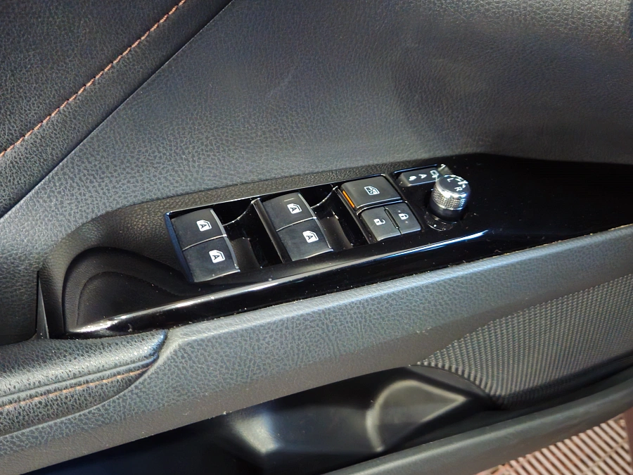 Toyota Camry, VIII (XV70) 2019