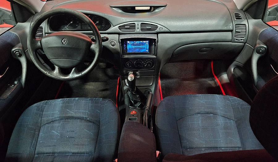 Renault Laguna, II 2001