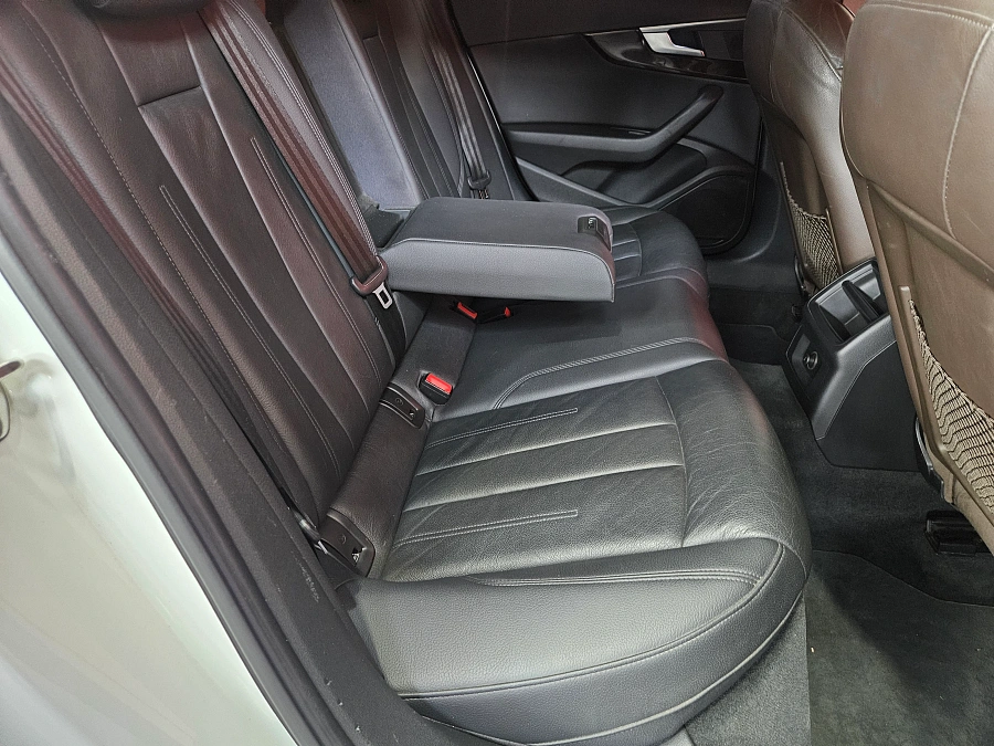 Audi A4, V (B9) 2016
