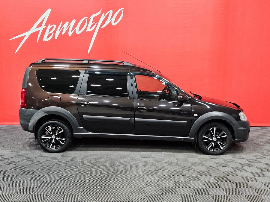 Lada (ВАЗ) Largus, I 2015