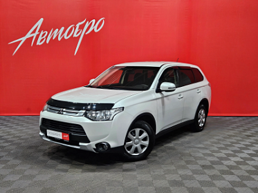 Mitsubishi Outlander, III 2014
