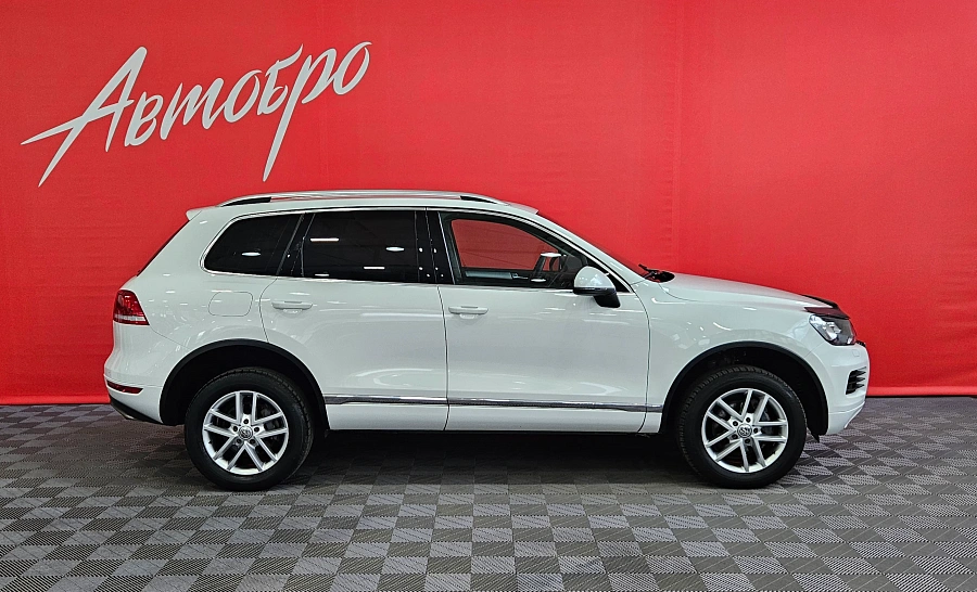 Volkswagen Touareg, II 2013