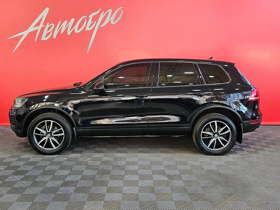 Volkswagen Touareg, II 2010