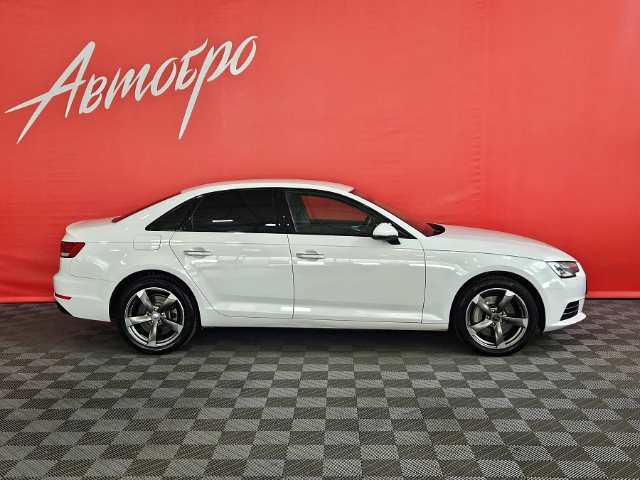 Audi A4, V (B9) 2016