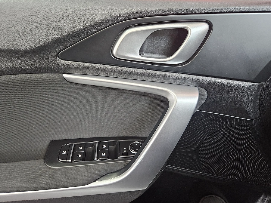 Kia Ceed, III 2021