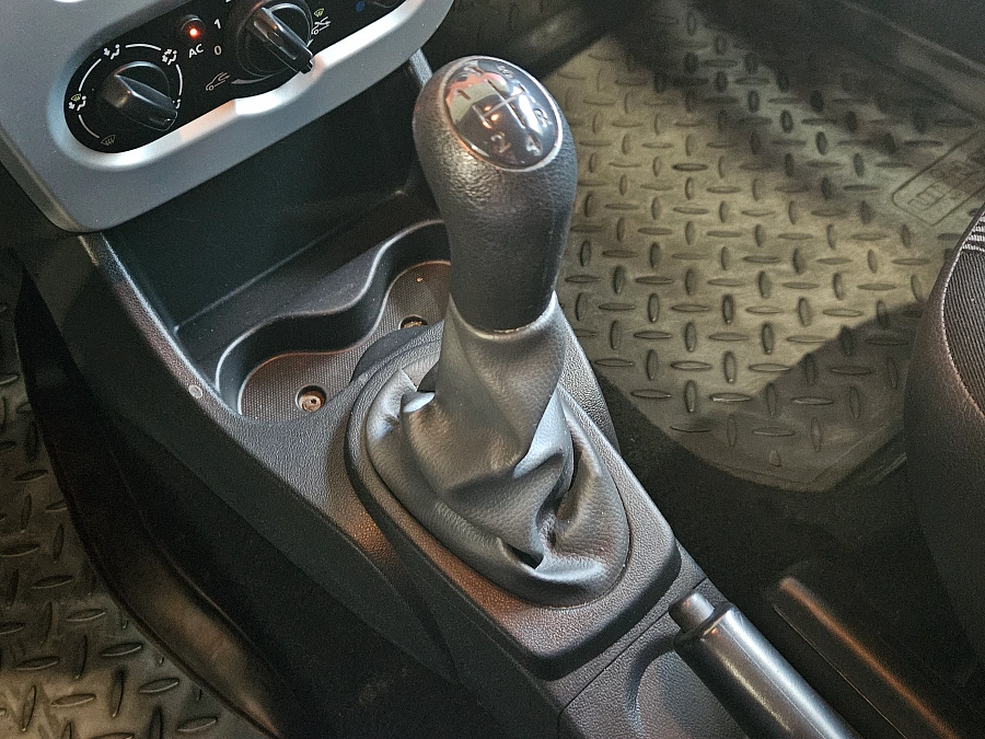 Renault Logan, I Рестайлинг 2014