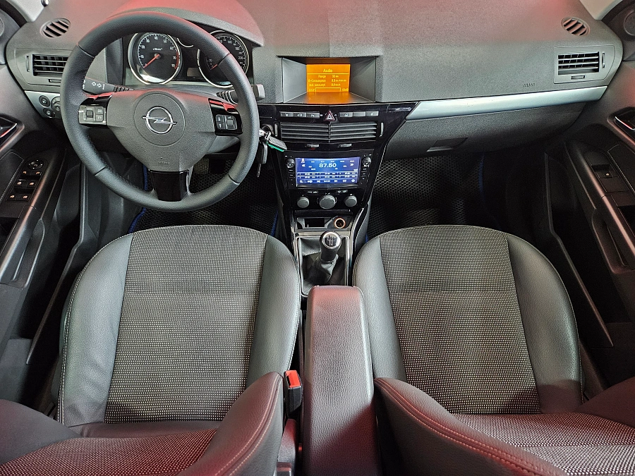 Opel Astra, H Рестайлинг 2012