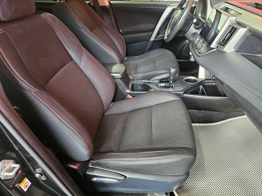 Toyota RAV4, IV (XA40) 2014