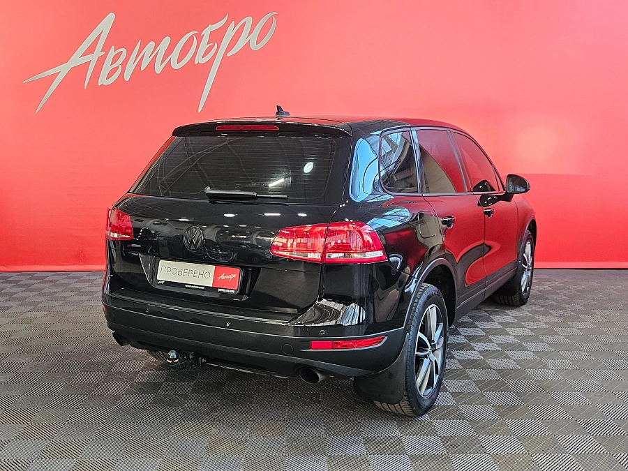 Volkswagen Touareg, II 2010